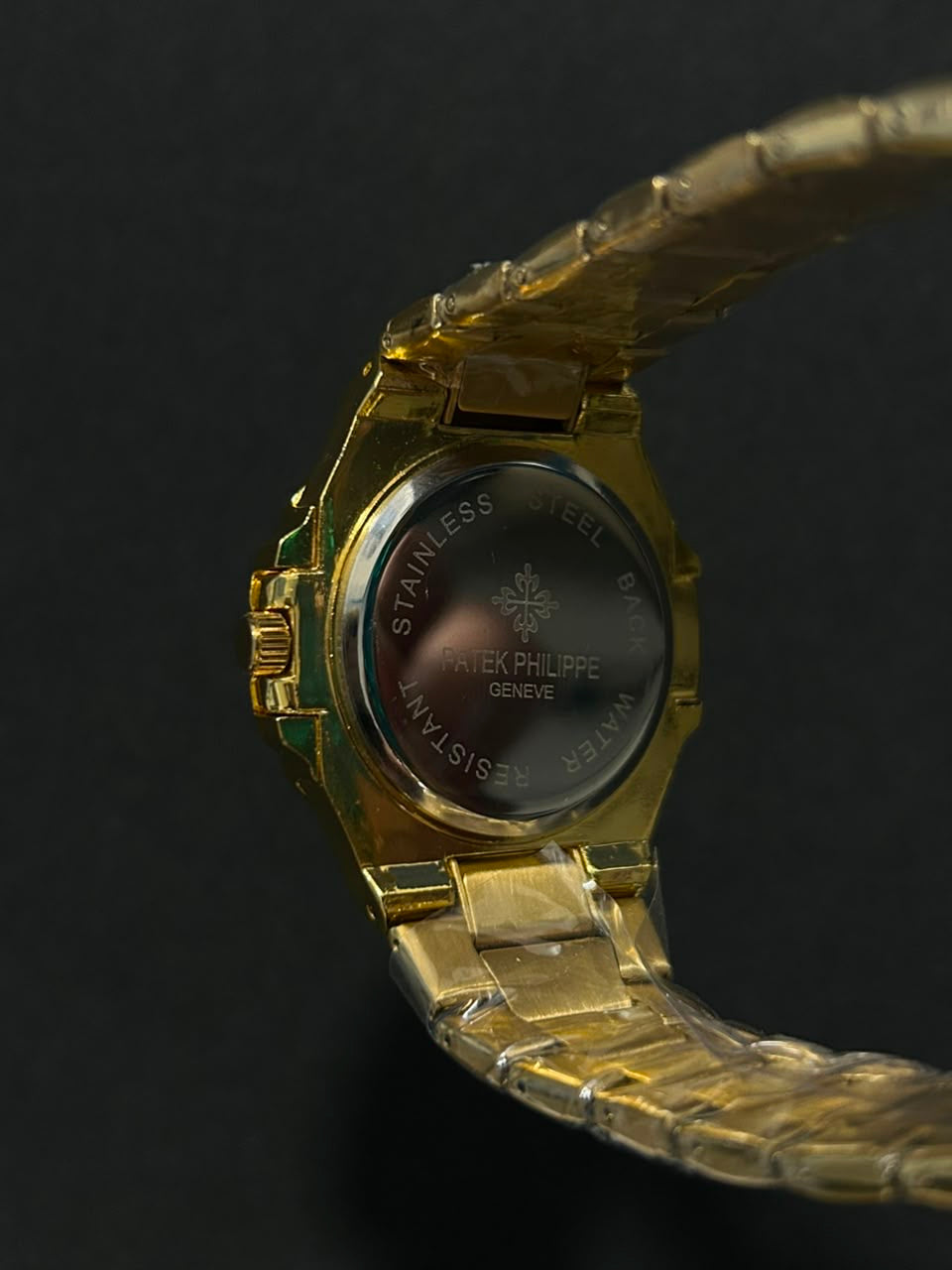 Flexagain’s Patek Philippe Nautilus (Gold)