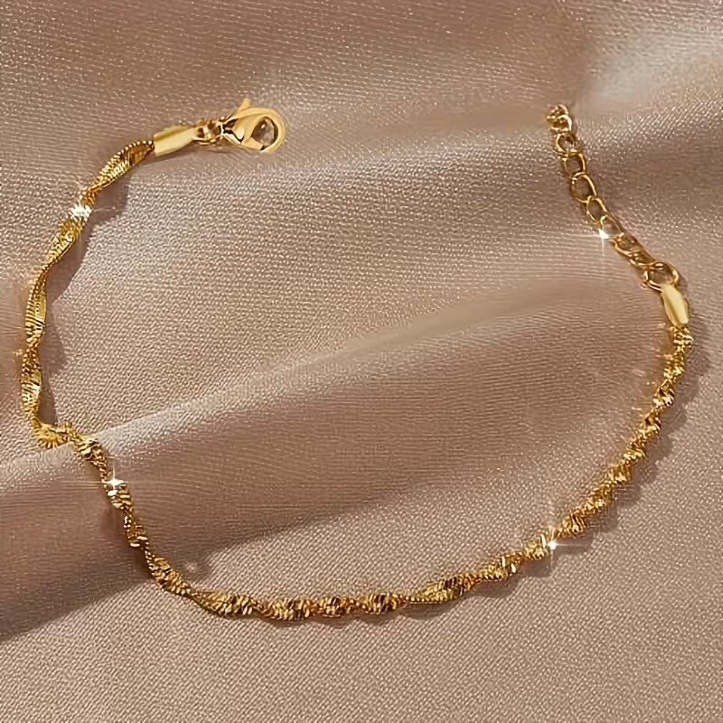 Women's Minimalist Chain Bracelet (Gold)