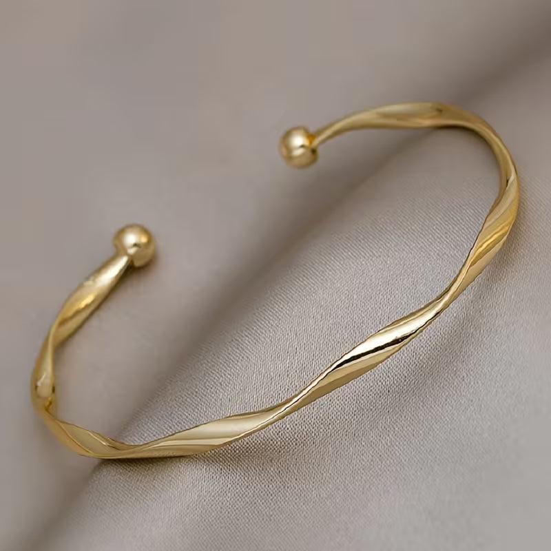 Women's Mobius Bracelet (Gold)
