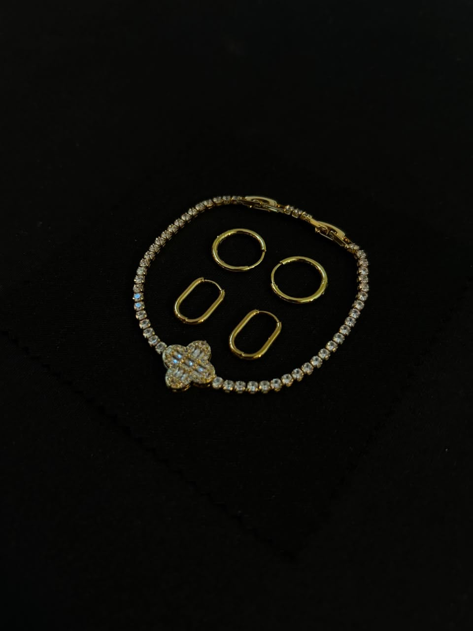 Flexagain’s Aurum Flower Bracelet Set