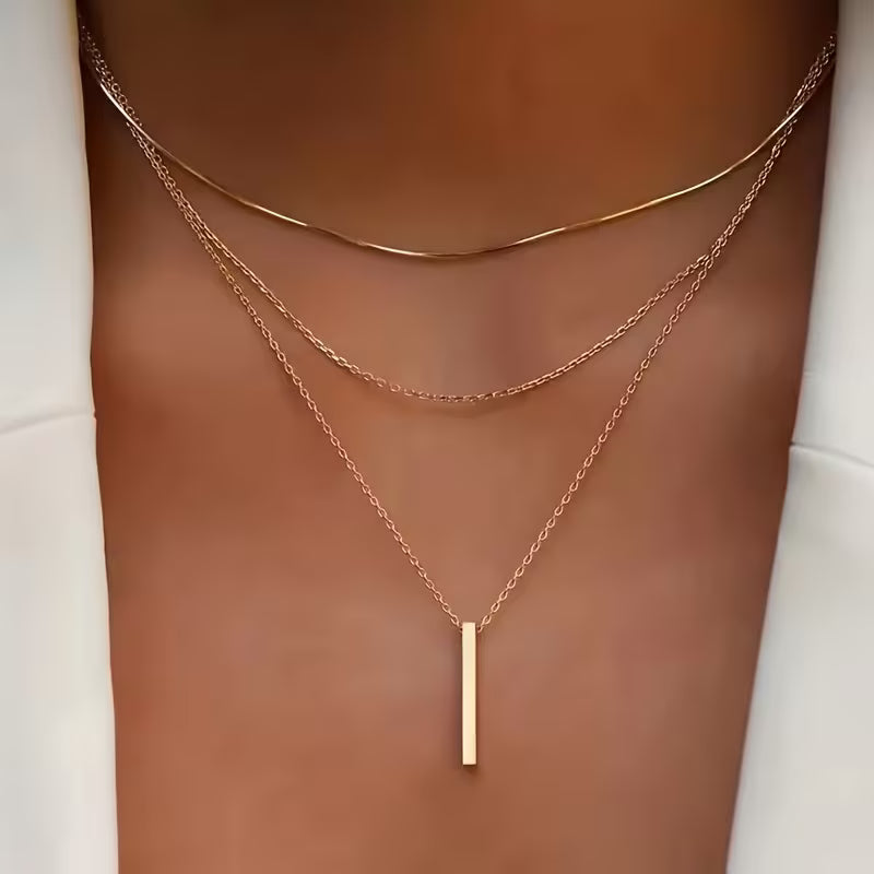 Women's Layered Chain Necklace (Gold)