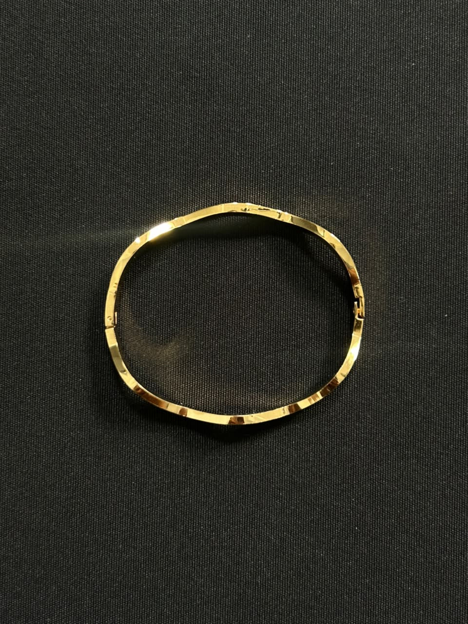Flexagain’s Cartier Wavy Bangle (18ct Gold)