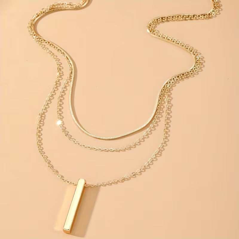 Women's Layered Chain Necklace (Gold)