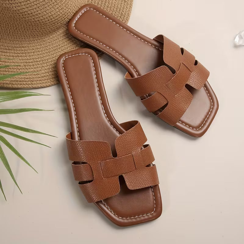 Women's Embossed Flat Sandals (Brown)