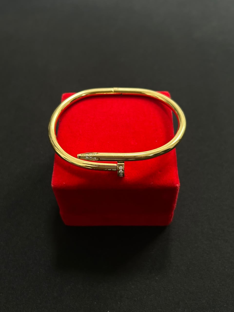 Flexagain’s Cartier Clou Bracelet (18ct Gold With Zircon)