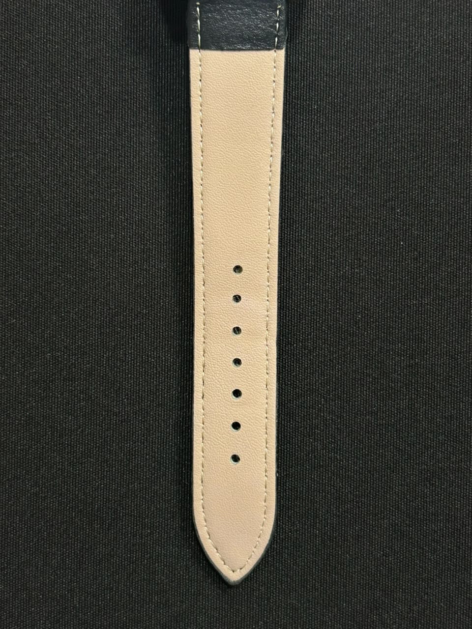 Flexagain’s Dalas Vintage Watch (Black)