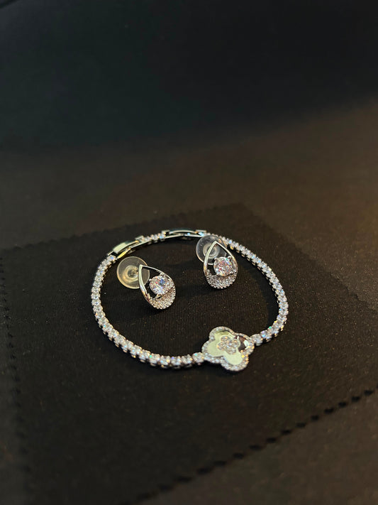 Flexagain’s Ocean Shine Cleef Bracelet Set