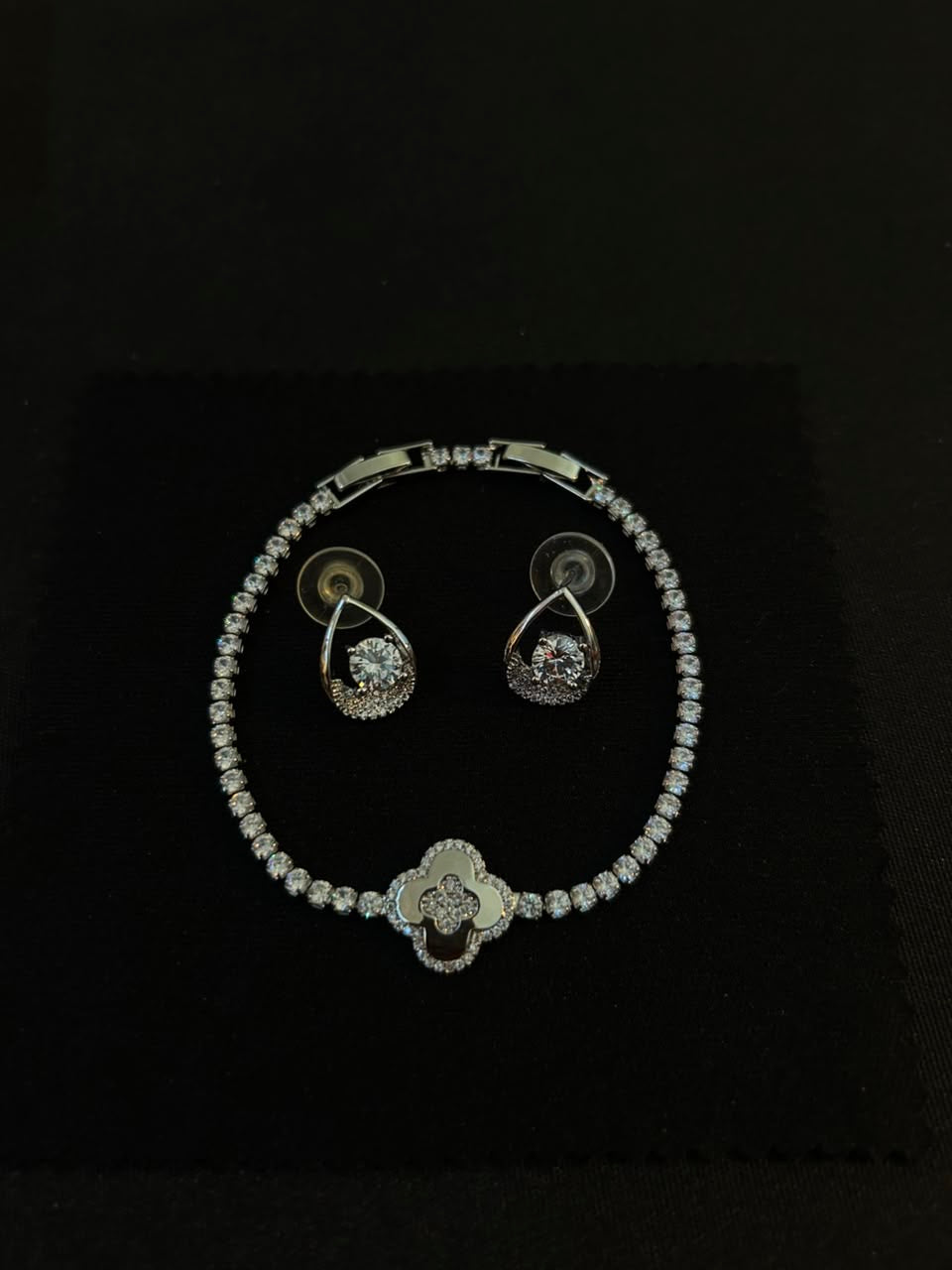 Flexagain’s Ocean Shine Cleef Bracelet Set