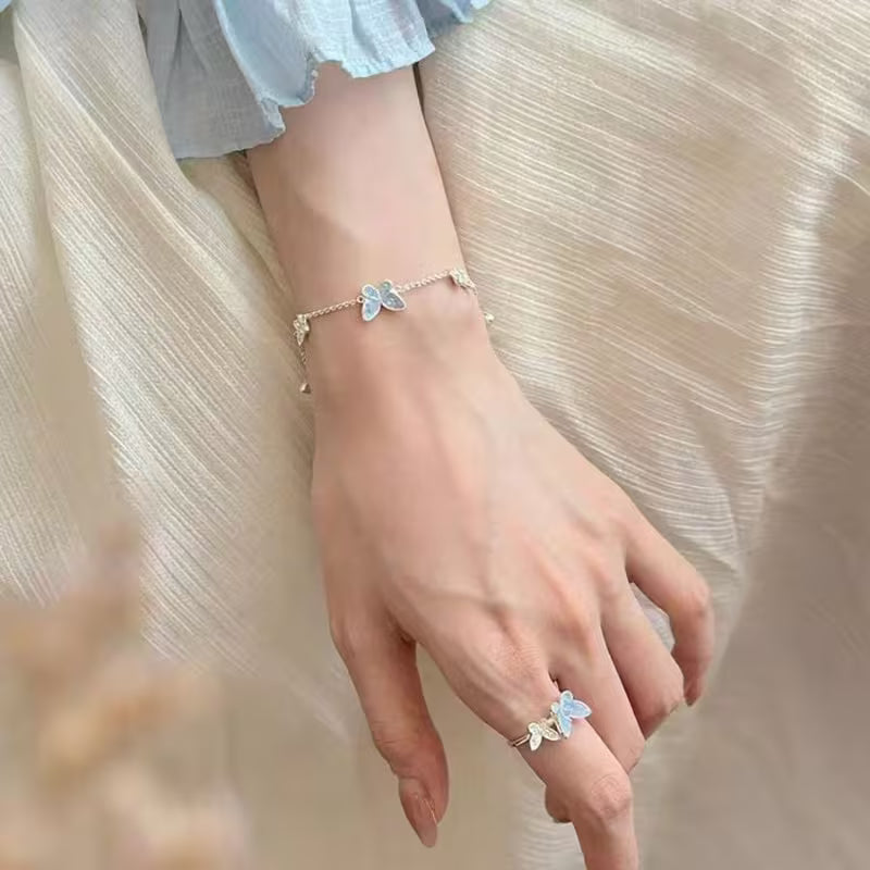 Women's Elegant Butterfly Bracelet (Blue)