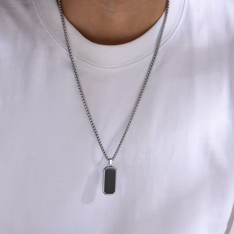 Men's Pendant Necklace (Black)