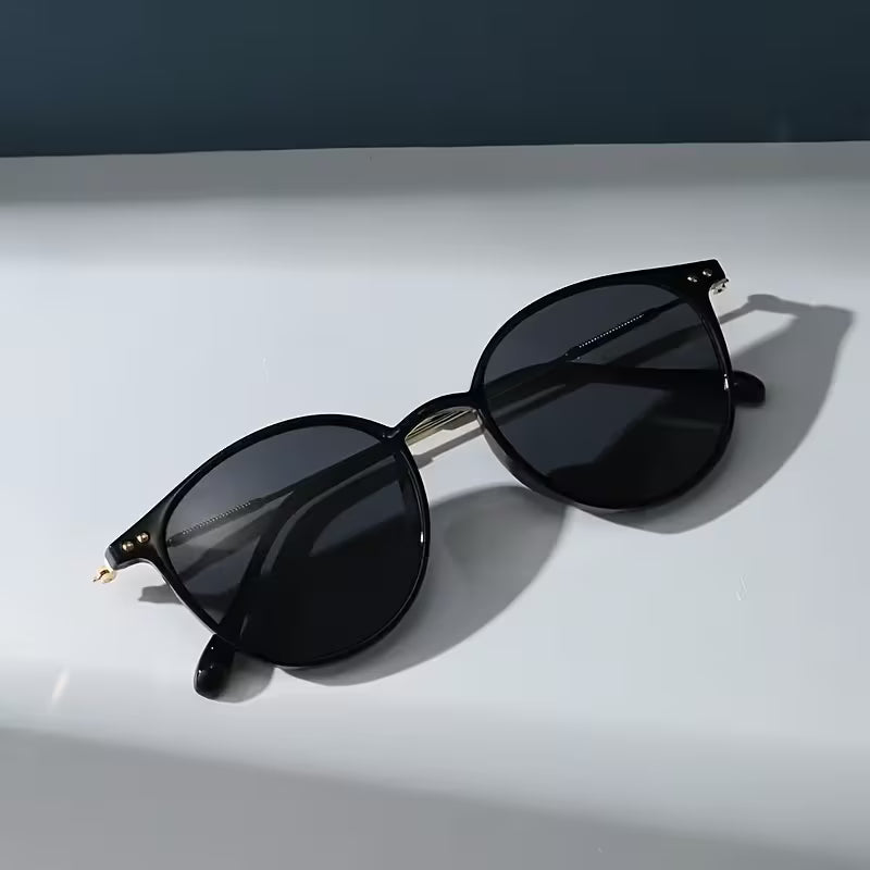 Women's Metal Frame Sunglasses (Black)