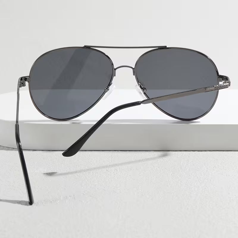 Men's Vintage Metal Sunglasses (Grey)