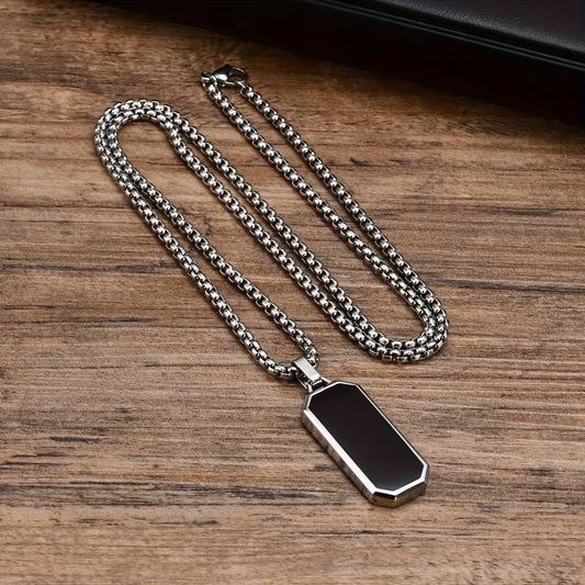 Men's Pendant Necklace (Black)